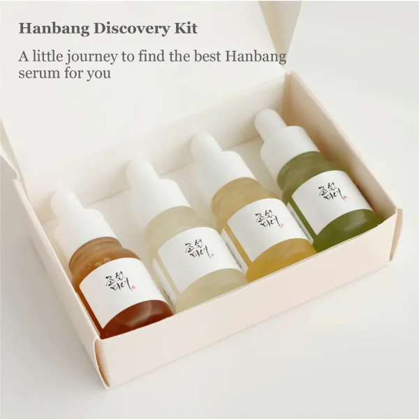 "Découvrez le BEAUTY OF JOSEON Mini Hanbang Serum Discovery Kit au meilleur prix au Maroc. Un ensemble de 4 sérums de 10 ml chacun pour une peau éclatante et hydratée."